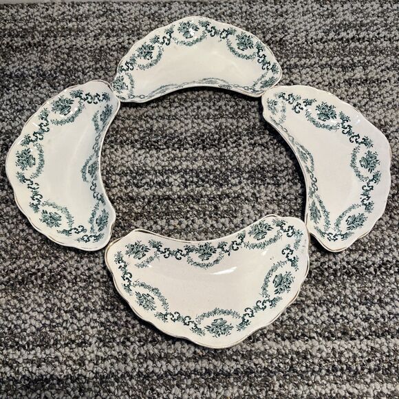 Vintage Set of 4 Crescent Plates Green & White By Royal Louise England Made - Picture 1 of 8